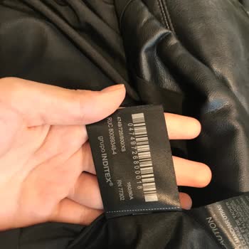 Zara, Aldığım Cekette Deformeler Oluşmasına Rağmen Değişim Yapmıyor