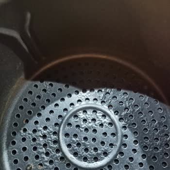 Arzum Airfryer'ın Üst Tabakası Kendi Kendine Kalktı