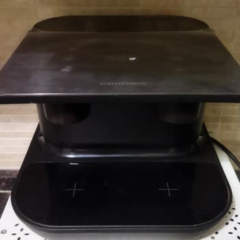 Grundig TCM 7061-d Türk Kahve Makinesi Alttan Su Akıtıyor.