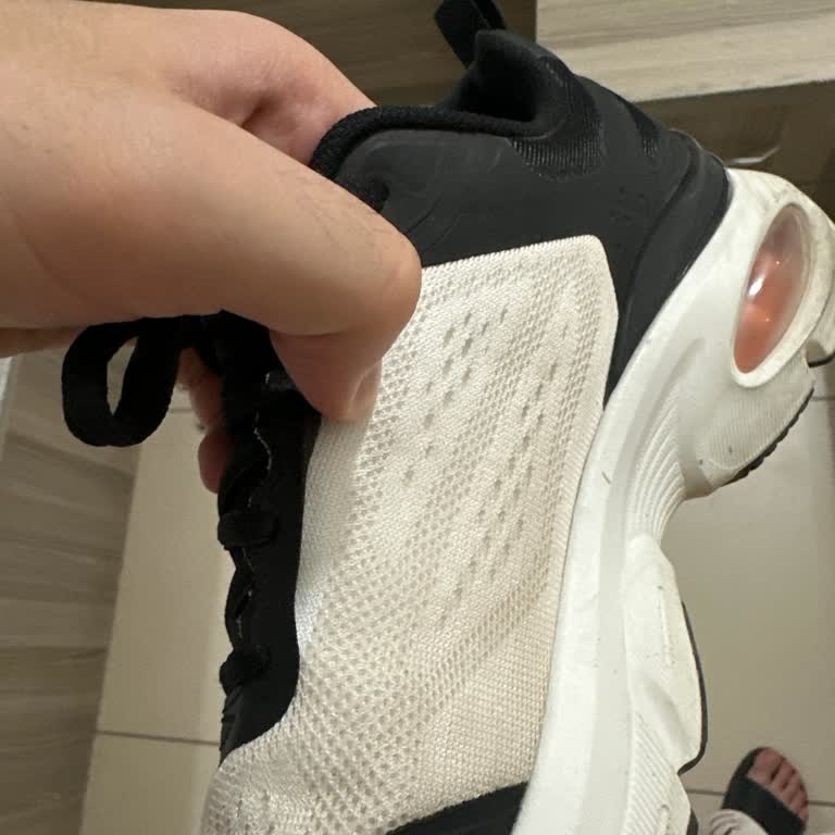 Skechers Yeni Alınan Ayakkabı Yırtılması