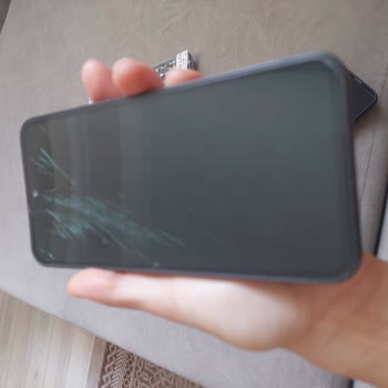 Samsung Mağazasında Tamir Süreci Ve İletişim Sorunları
