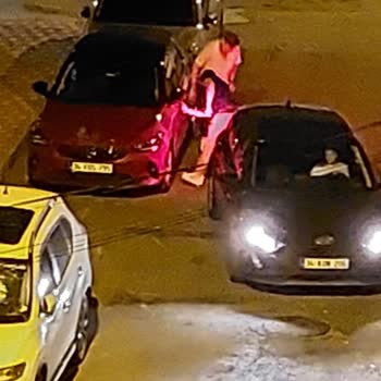 TikTak Kirala Gece Saatlerinde Aracıma Çarpan Kişi Ve Çözüm Süreci Sorunu