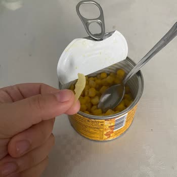 Tukaş Konserve Mısır İçinde Değişik Bir Şey Çıktı