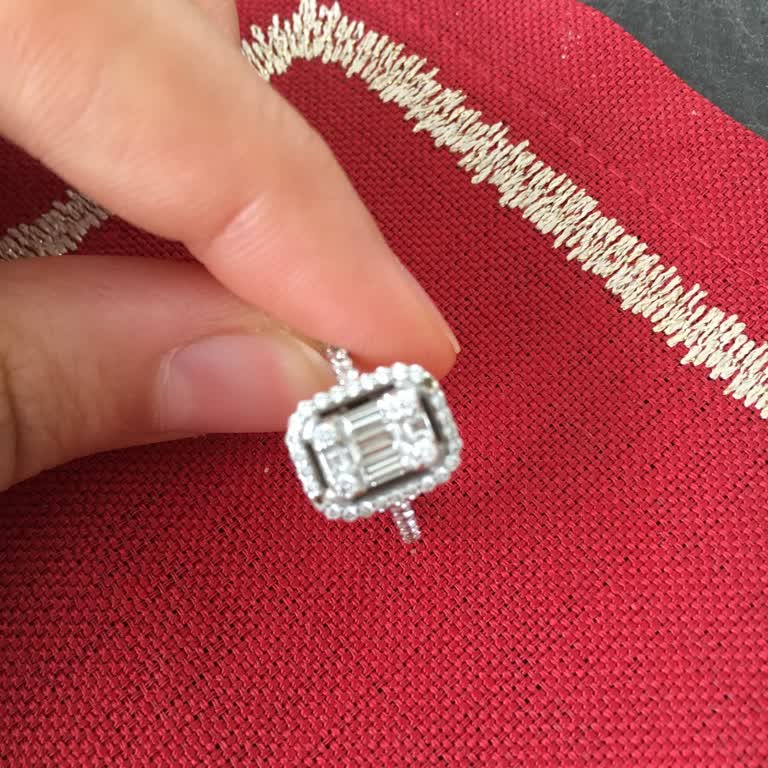 Zen Pırlanta Devamlı Takmamama Rağmen Pırlanta Yüzüğümün Taşları Düştü