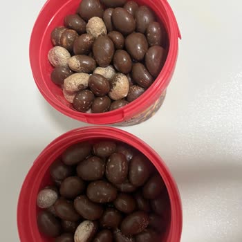 Kahve Dünyası Bereç Şubesi Çikolata