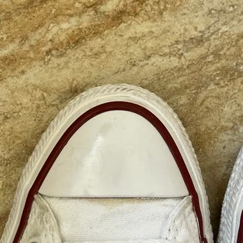 Koray Spor Converse Önünde Sararmalar Oldu
