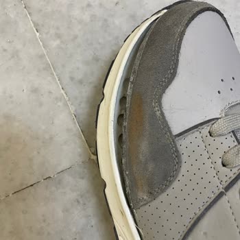 A101 Den Alınan Dayanıksız Skechers