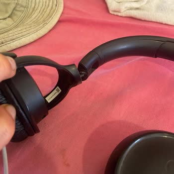 JBL Kulaklığım Yan Tarafı Kırıldı Kullanamıyorum