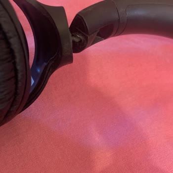 JBL Kulaklığım Yan Tarafı Kırıldı Kullanamıyorum