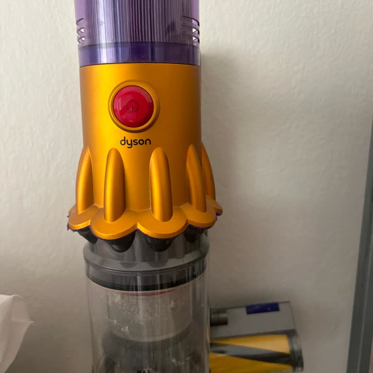 Dyson Yedek Parçası Yok. Müşteri Memnuniyeti Hiç Yok