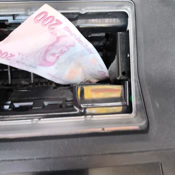 Akbank ATM Paramı Yuttu