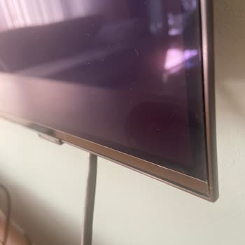 Samsung O LED TV Ekran Lekesi