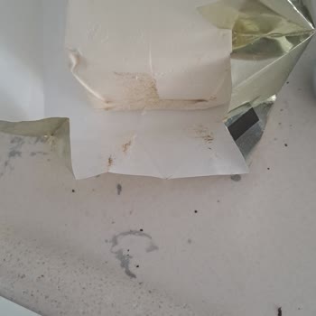 Besler Gıda (Yıldız Holding) Yayla Margarinin Renk Farklılığı