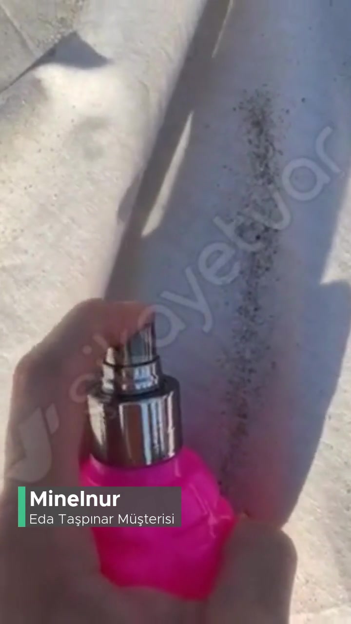 Eda Taşpınar Bronzlaştırıcının Spreyi Sıkmıyor! videonun kapak resmi