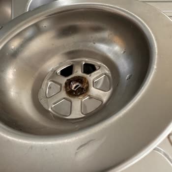 Teka Evye Vidası Çürüdü.