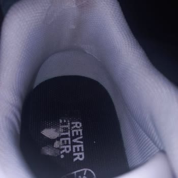 Puma FLO'da 2500 TL'ye Aldığım Ayakkabı 2 Ay İçinde Yırtıldı Mağdur Edildim