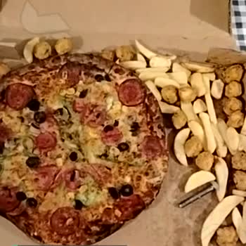 Domino's Pizza Ve 10'luk AKB Vida