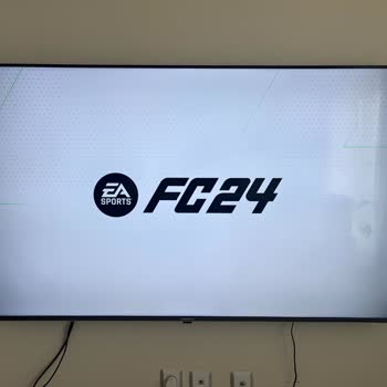 Grundig 65inc TV Köşelerde Kararma, Işık Sızması Ve Ayrık Panel Kusuru