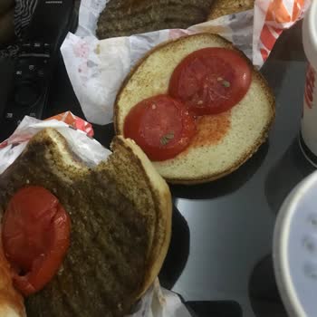 Burger King Hijyen Ve Hizmet Kalitesi Konusunda Büyük Hayal Kırıklığı