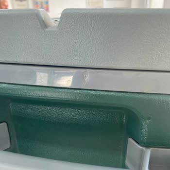 Aras Kargo Ürünlerini Fırlatıp Hasar Veriyor