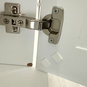 Almila Mobilya Ayak Ve Hasar