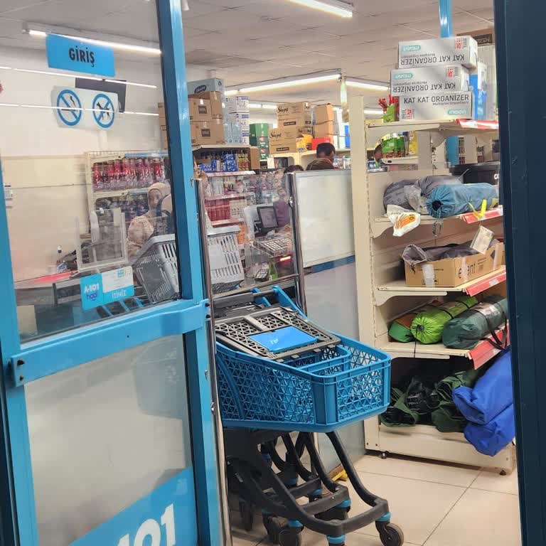 A101 Mağaza Kapanış Saatine Uymadı Ve Personel Davranışı