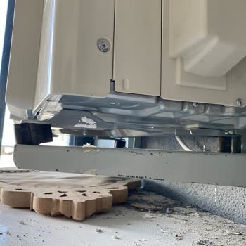 Daikin İlgisiz Davranıyor, Özensiz Montaj Yapıyor.