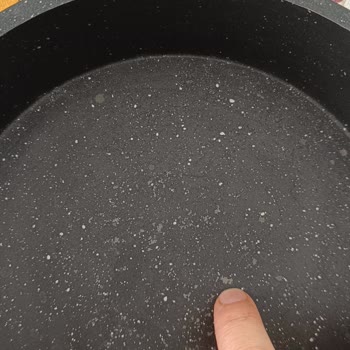 Taç Tava İçi Soyuldu