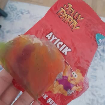 BİM Jelibon Yapışmıştı Ve Tadı Kötüydü