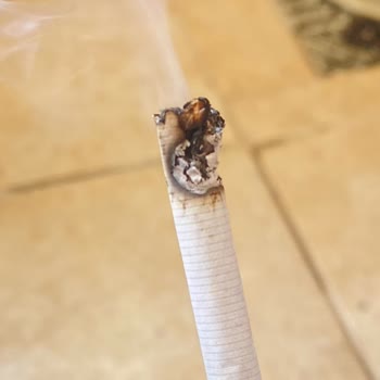 Marlboro Touch Gray Sigaradan Odun Çıkıyor