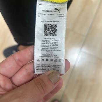 Fenerium Forma Üzerindeki Sponsor Yazılarının Sökülmesi