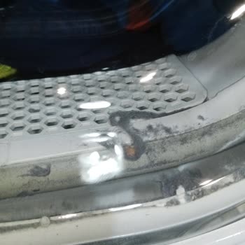 Hoover Kurutma Makinesi Her Yer Toz İçinde.