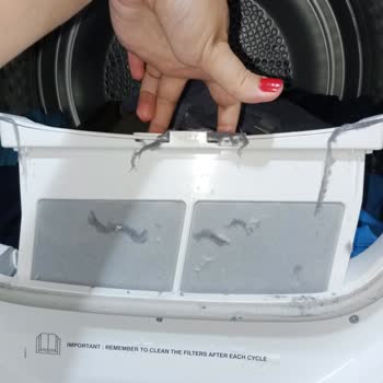 Hoover Kurutma Makinesi Her Yer Toz İçinde.