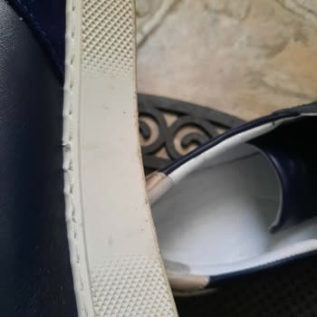 Derimod Kalitesiz Taban Kullanımı