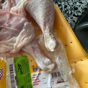 Migros'tan Alınan Bozuk Tavuk Sorunu