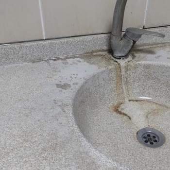 Afyonkarahisar Sağlık Bilimleri Üniversitesi Hastanesi Hastane O Kadar Pis Ki Anlatılmaz