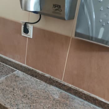 Afyonkarahisar Sağlık Bilimleri Üniversitesi Hastanesi Hastane O Kadar Pis Ki Anlatılmaz