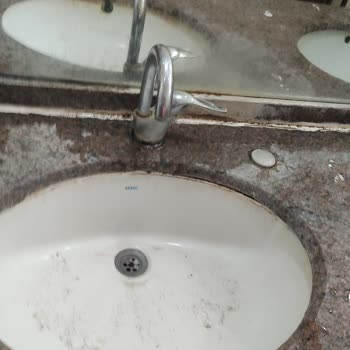 Afyonkarahisar Sağlık Bilimleri Üniversitesi Hastanesi Hastane O Kadar Pis Ki Anlatılmaz