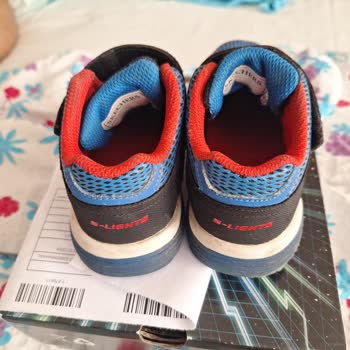 Skechers Işığı Çalışmayan Ve Destek Olunmayan Çocuk Ayakkabı