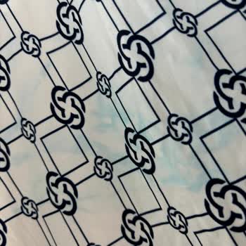 Aker Mağazacılık Sitesinden Aldığım İpek Eşarbın Renk Atması Ve Renk Karışması