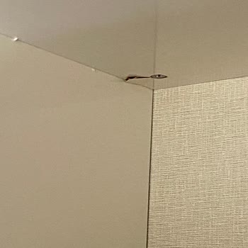 Aksu Çarşı Yanıltıcı Ürün Bilgisi Ve Kötü Hizmet