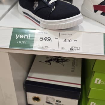 FLO Ayakkabı FLO Mağazasında Etiket Ve Kasa Fiyatı Uyuşmazlığı
