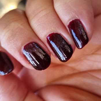 Avon Kozmetik Bozuk Ürün Bozuk Ojeler