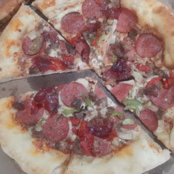 Domino's Pizza'nın Pişirilmeyen Pizzası!