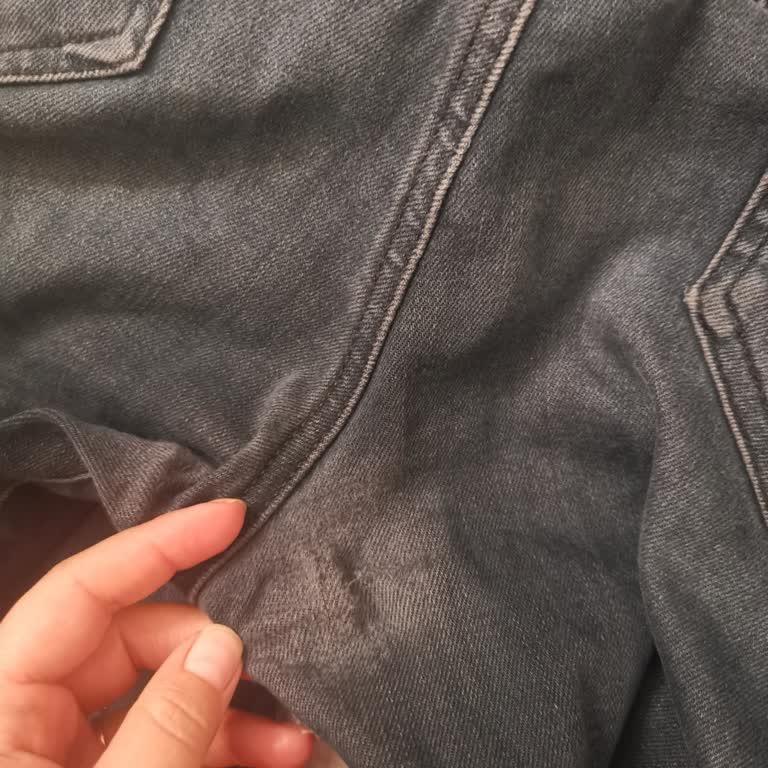 Mavi Çözüm Odaklı Değil Kalitesiz Pantolonları Çok Kalitesiz