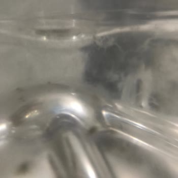 BİM'den Alınan Beysu Marka Sulardan Çıkan Garip Cisimler.