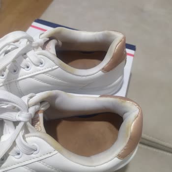 U.S. Polo Assn. Ayakkabı Dünyası'ndan Aldığım Ayakkabı Renk Veriyor Ve Sararıyor