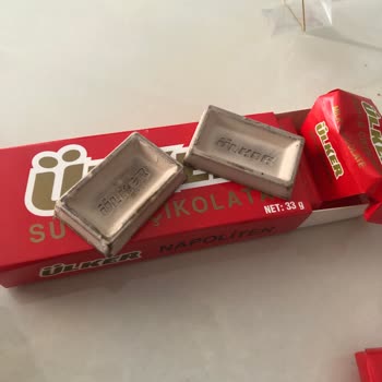 Ülker Napoliten Çikolata Bozuk Çıktı