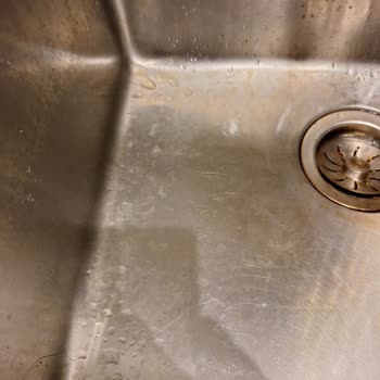 Teka Evyede Oluşan Lekeler