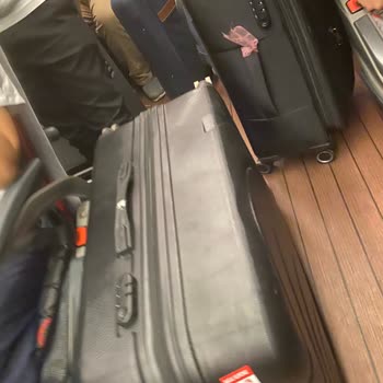 Öz Elazığlılar Turizm Valiz Kaosu Ve Güvenlik İhlalleri İle Dolu Seyahat